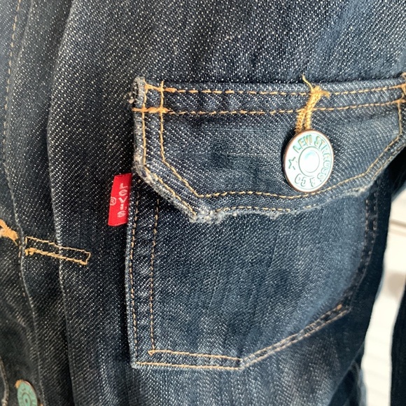 Levi’s Redloop Indigo Wash Jean Jacket Pleated Front Aqua Washed Buttons Size M - Picture 4 of 11